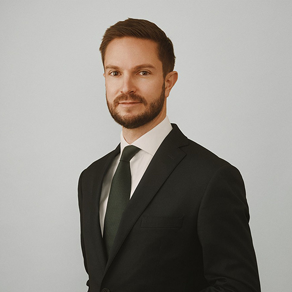 Photo de Federico Abrar, avocat spécialisé en droit fiscal et droit des affaires à Genève