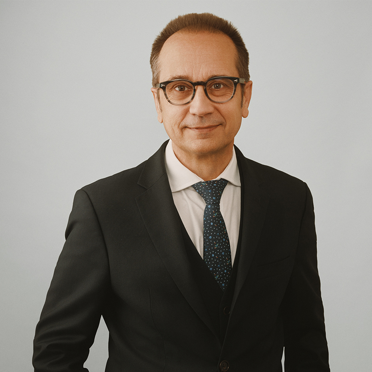 Photo de Antoine Berthoud, avocat spécialisé en droit fiscal à Genève
